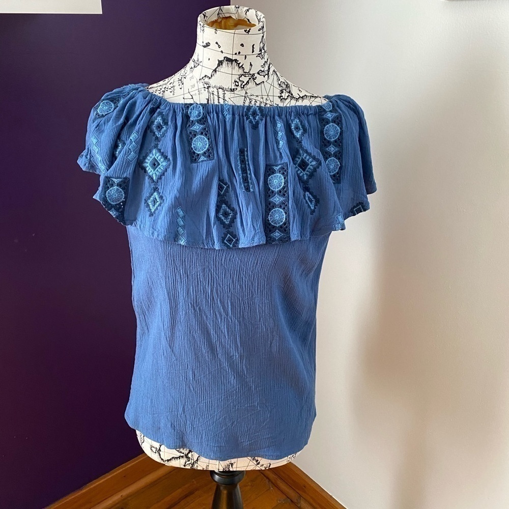 𝅺7 for $30 Knox Rose blouse